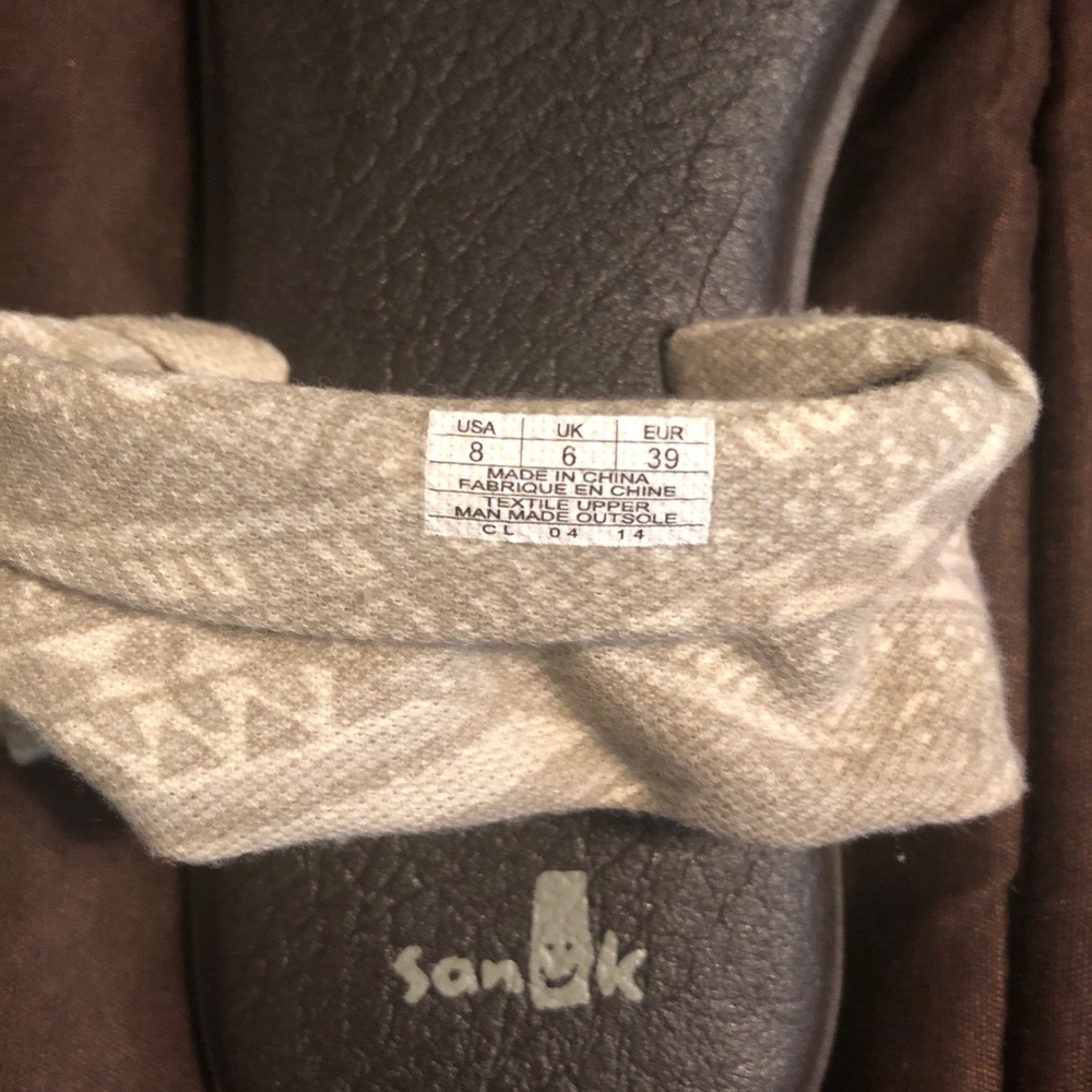 Sanuk Sandals - Picture 2 of 2